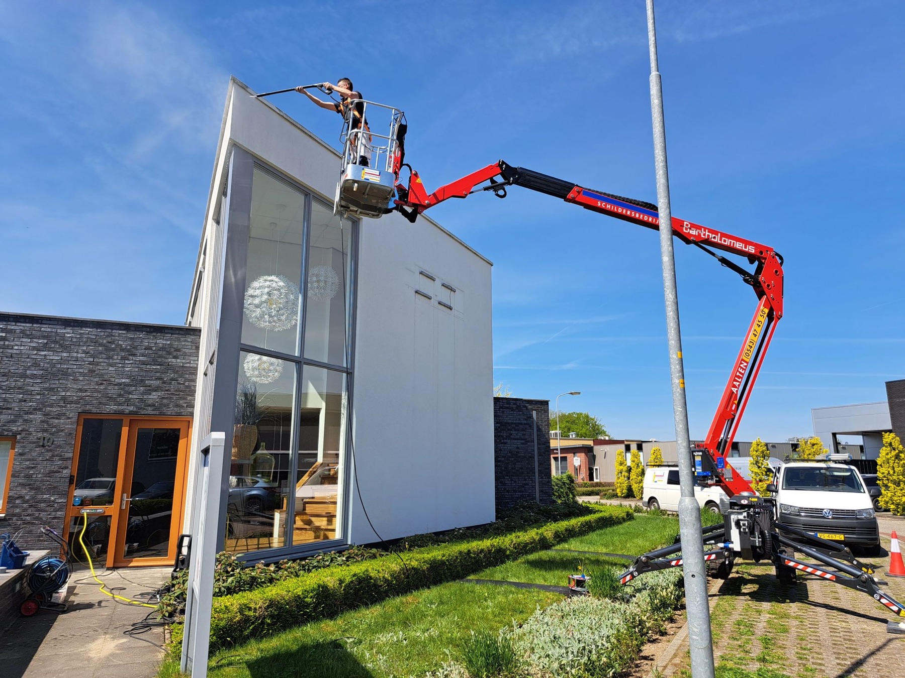 Buitenschilderwerk bedrijfspand Aalten